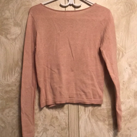 Pinkish sweater - Picture 3 of 3